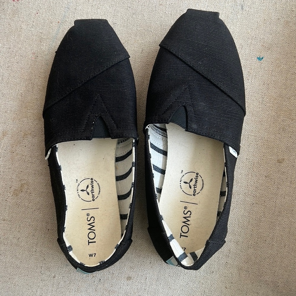 Toms shoes